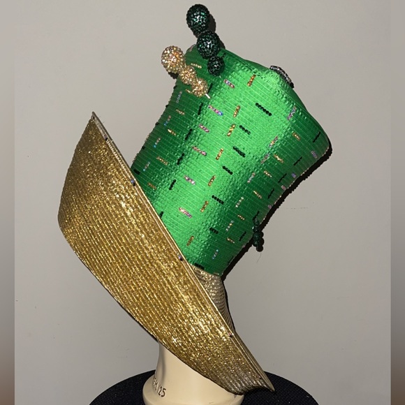 This hat was worn for a couple of hours so it’s still brand new - Picture 2 of 2